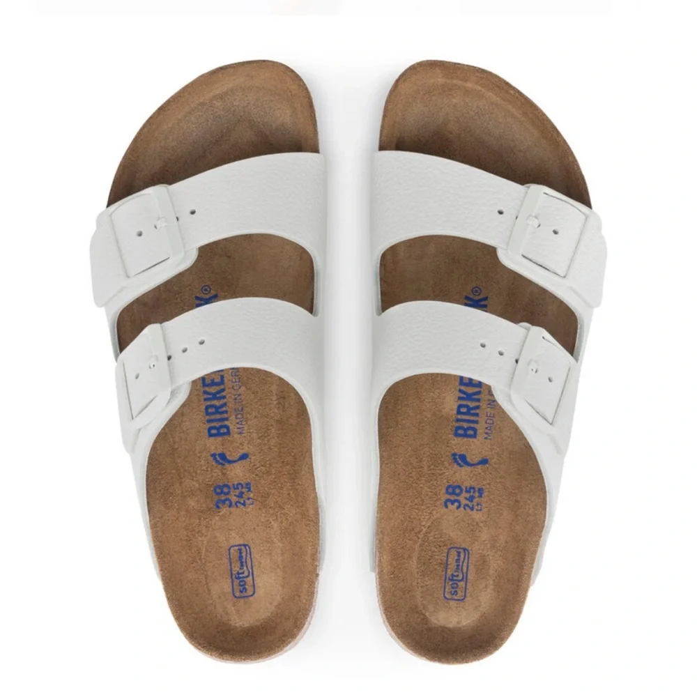 Birkenstock Arizona in White Leather Soft Footbed Size 39 US 8-8.5  gently used
